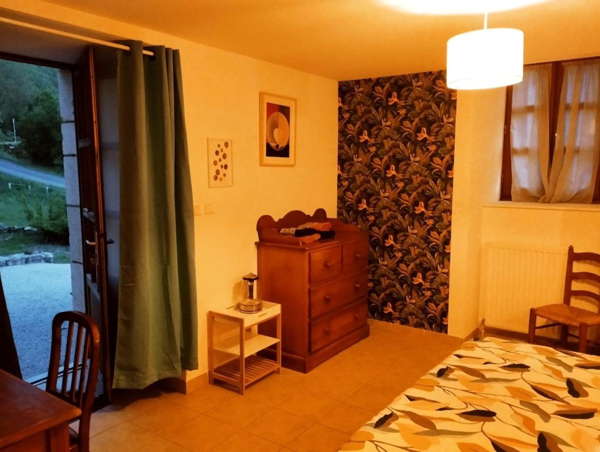 لا كانورج Chambres D'Hotes Le Moulin D'Auxillac الغرفة الصورة